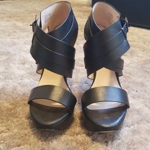 Lightly, rarely used shoes.